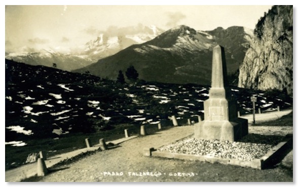 obelisk-at-falzarego-20s001